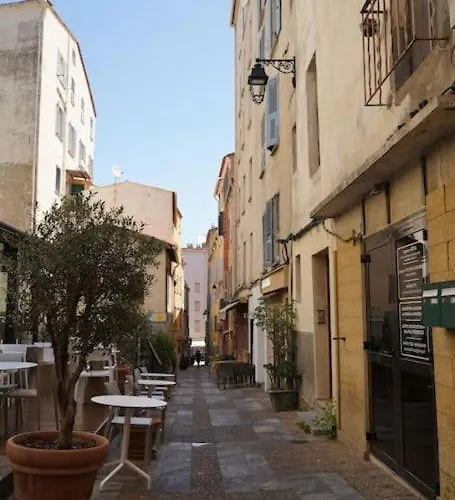 F3 Hyper Centre Vieille Coeur Historique D'ajaccio Apartmán *